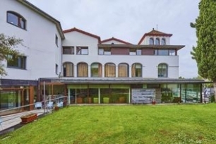 Fachada del centro residencial Torreblanca