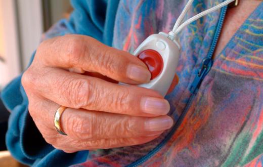 Persones depenents teleassistència