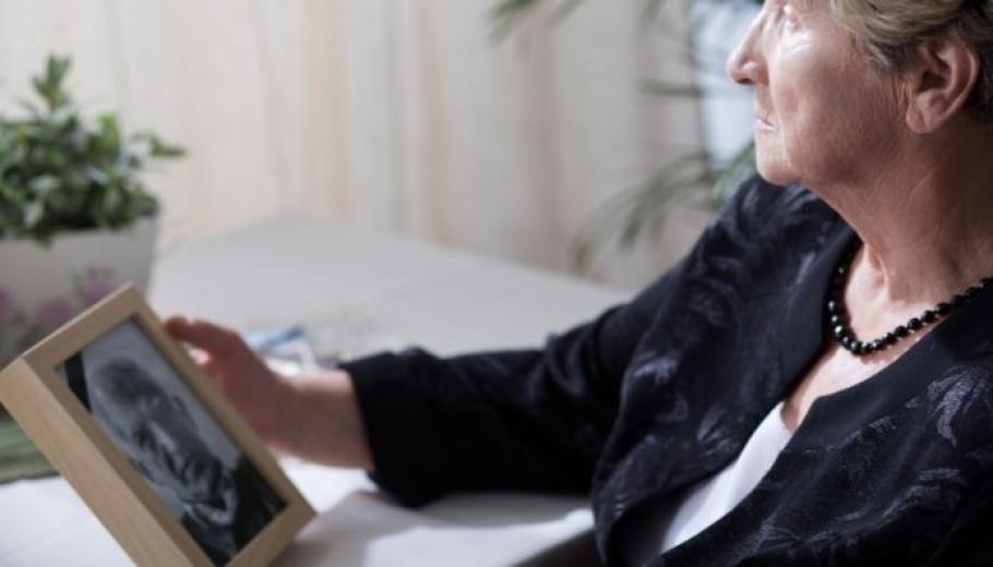 com afecta el dol en la gent gran