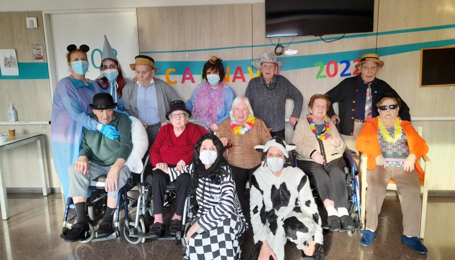 Carnestoltes centre residencial dovela