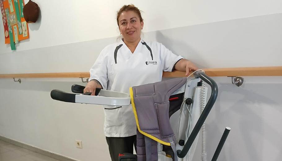 Grua residència persones grans Torreblanca Girona