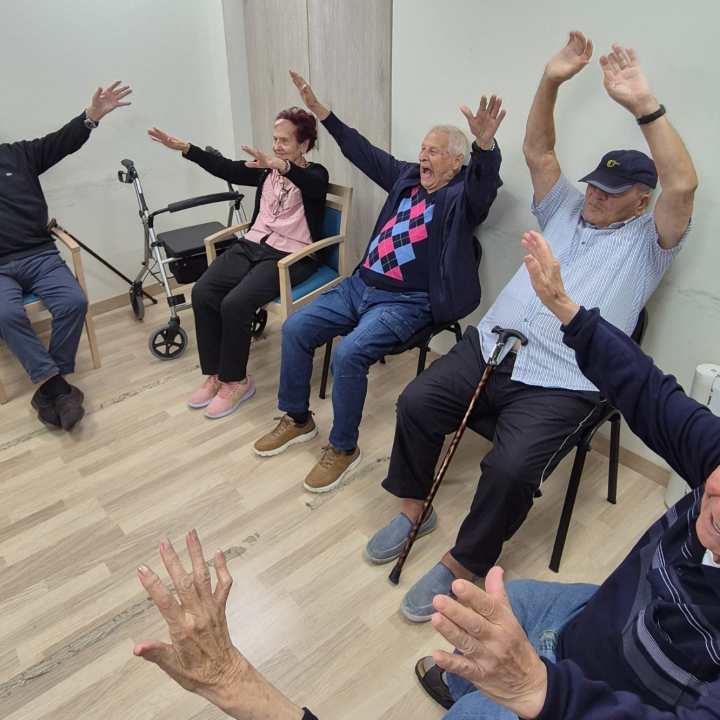 Laughter Therapy Workshop at the Primer de Maig Day Care Centre