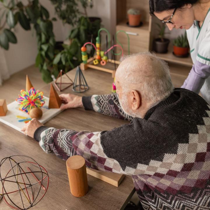 punt d’informació especialitzat sobre l’Alzheimer i altres demències - Suara Cooperativa