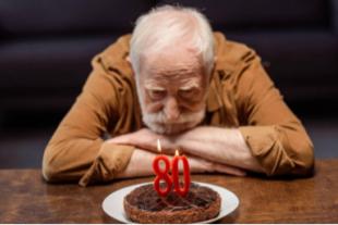 hombre mayor deprimido