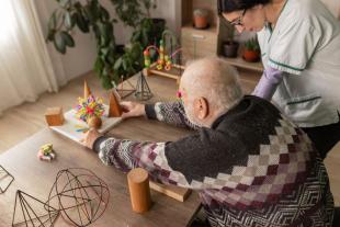 punt d’informació especialitzat sobre l’Alzheimer i altres demències - Suara Cooperativa