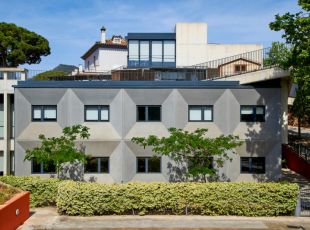 exterior residència Colònia Güell