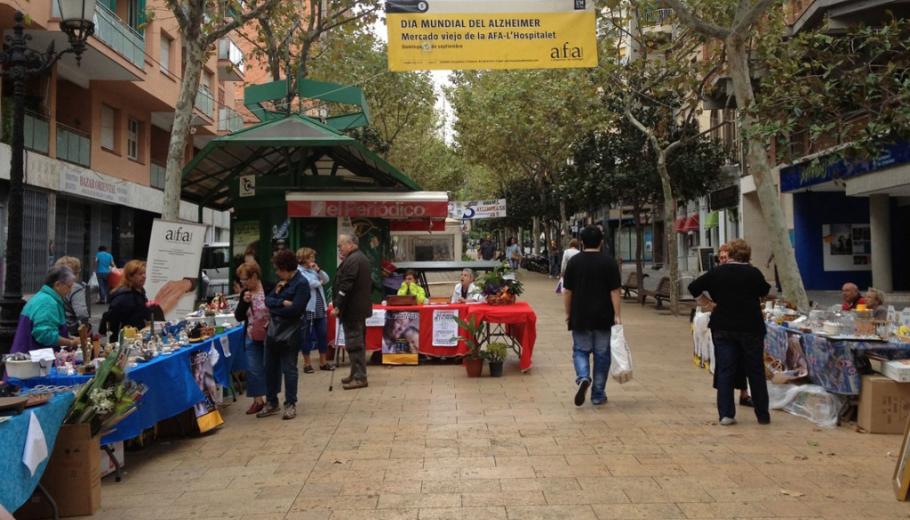 Parada al carrer el dia Mundial de l’Alzheimer